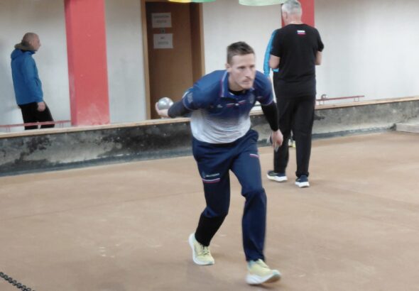 Postojnski cunami odnesel Trato